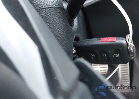 2017 Volkswagen Passat 1.8T R-Line z USA, uszkodzony, nr VIN 1VWDT7A31HC046907